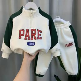 Clothing Sets Boys Spring Suit 2023 New Fashionable Children's Baby Sweater Pants 2 Pieces Autumn Sportswear Set 230927