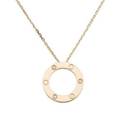 Designer Love Circle Pendant Necklace Fashion Letter Necklaces for Men and Women Valentine's Day Gift 18k Gold Plated Luxury 174f