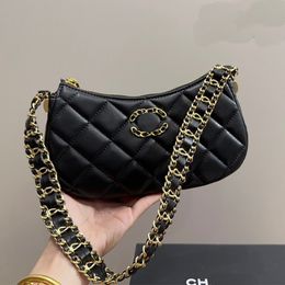 23K Hobo Crescent Underarm Bag Designer Womens Cowhide Shoulder Bag Crossbody Bag Hardware Metal Leather Wearing Chain Classic Fashion Trend Handbag 23 * 12cm Wallet