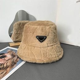 Women Men Furry Bucket Hat Designer Hats Brand Letters Designers Beanie Fitted Winter Cap Nylon Fashion Flat Ball Caps P Casual Bo186h