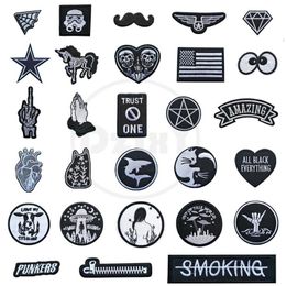 46 Styles 1 PCS Black and White accessory Patches for Clothes Iron on Finger Appliques DIY Skull Stripes Embroidery Sticker Roun246P
