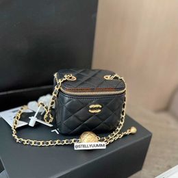 2023 New Box Golden Ball Chain Mini Square Women's Bag Crossbody Handheld Handbag Factory Wholesale Retail