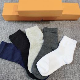 Mens Womens sport socks 100% Cotton whole Couple 5 Colours sock long and tube-shaped With yellow box3172