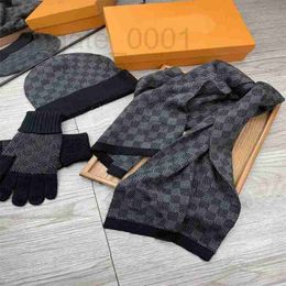 Designer Fashion New Scarf Hat Gloves Set For beanies Men Women fashion High Quality Wool Winter 3 Piece Design Caps Shawl Hats Scarves Wool Beanie Wrap SXFQ