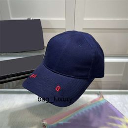 Caps Ball Caps Mens Embroidered Peaked Caps Designer Baseball Cap Women Cotton High Quality Sun Hat Classic Bucket Hats