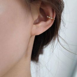 Backs Earrings For Women Girl Minimal Triple Pearls Without Piercing Shining Fashion Accessories Jewelry Ear Cuff Stud Clip