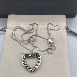 Großhandel Schmuck Luxus Herz Designer Versand für Halskette Frauen Kostenloses Geschenk Halsketten Mode Hohe Qualität