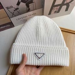 bucket hat beanie hat Caps Beanie Designer Bonnet Hat Bucket Cap Winter Brand Knitted Spring Skull Unisex Cashmere Letters Casual Outdoor Fitted Hats BHEY