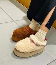 Nuove pantofole Tazz treccia Ricci fluff Piattaforma di design Designer invernale Stivali da neve caldi Donna Mezza caviglia Pelliccia piena Soffice peloso Pantofole Ugglie Satin uggslie Boot