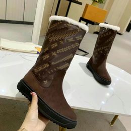 Designer Mid Length Boots Flat Bottomed Casual Luxury Wool Boots Snow Boots Winter Knee Length Casual Shoes Fashion Martin Boots
