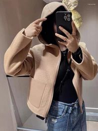 Women's Jackets Retro Patchwork Leather Pocket Double-sided Wool Short Hooded Coat Autumn And Winter Fashion Luxury Zipper Coat.