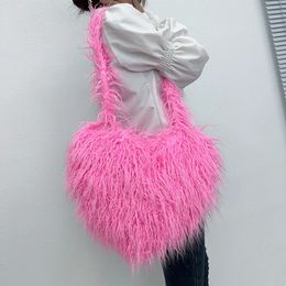 Evening Bags Heart Shaped Faux Fur Shoulder Bag Fluffy Plush Winter Women Handbags Cute Love Crossbody for 2023 Tote Lady Shopper 231006