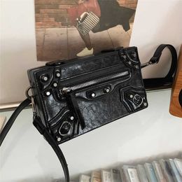 men's trendy rivet locomotive new fashion mobile phone small square women's number 793