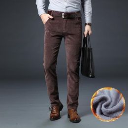Autumn Winter Newly Designer Fashion Men Jeans Elastic Slim Fit Casual Corduroy Pants Vintage Smart Velvet Warm Long Trousers282V