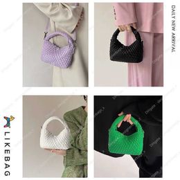 Borsa a tracolla per cestino per piatti in stile intrecciato per donna Piccola folla Borsa a secchiello portatile casual di alta qualità Borsa a mano di alta qualità