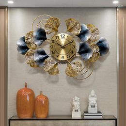 Wall Clocks Wrought Iron Ginkgo Leaf Clock Sticker Decoration Home Livingroom Hanging Crafts El Mural Art