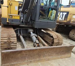 Used CAT 323D excavator at a low price global direct shipping