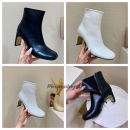 Tabi botas riband mm6 sapatos mujer botas de equitação botas de dedo do pé dividido mulheres microfibra couro curto zíper botas 2023 saltos estranhos tabi