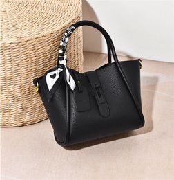 Women Luxury brand caviar leather bags Tote Bags Luxury Design Fashion Ladies chain Shoulder Bag For woman Leather backpack