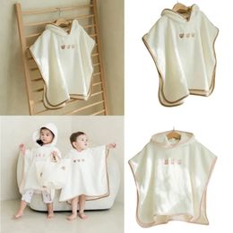 Towels Robes Cotton Beach Towel Hooded Cloak Baby Bathrobe Poncho Towel for Infant 0-1Y Toddler Bath Towel High Absorbent Shower Robe A2UB 231007