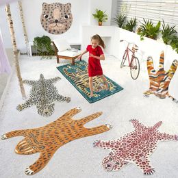 Carpets Leopard Shaped Children's Bedroom Carpets Home Decor Light Luxury Fashion Minimalist Cute Cartoon IG Soft Bedside Polyester Rugs 231006