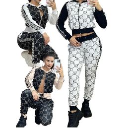 NEWS Women's Tracksuits Luxury brand Casual sports Suit 2 Piece Set designer Tracksuits Y71381