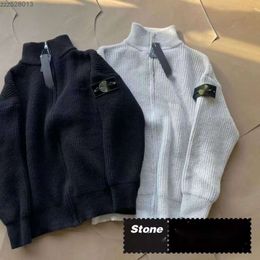 Designer Cardigan sweater Cardigan Knit Stones Mens Fashion Letter White Black long-sleeved clothing Zipper pullover armband