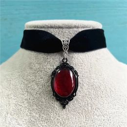 Chokers Gothic Cameo Pendant Choker Velvet Necklace For Women Fashion Pagan Witchcraft Jewelry Girls Gifts Creative Choker 231006