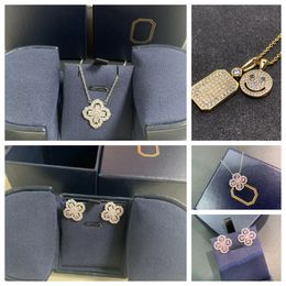 Design de moda quatro folhas de trevo pingente com brincos de diamantes conjunto para mulheres presentes