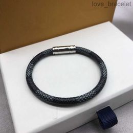 With BOX Fashion Designer Women Bracelets Men Grey Charm Delicate Invisible Luxury Jewelry New Magnetic Buckle Gold Leather Bracelet 17/19CM Option