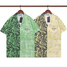 2023 Luxury Designer Shirts Mens Fashion Geometric print bowling shirt Hawaii Floral Casual Shirts Men Slim Fit Short Sleeve Varie258D