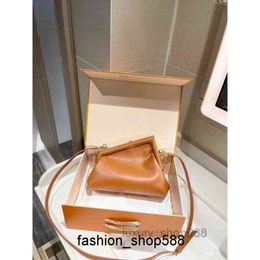 fashion bag Lady Shoulder Wallets Bags Wellknown Brand Designer Purses Irregular Wallet Leather Handbag Crobody Clutch Adjustable Strap 2022 top quality