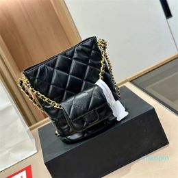 2023-Women high-end luxury backpack with metal chain luxury bucket 2-in-1 backpack shoulder exquisite and compact 18cm black