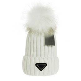 Beanie/Skull Caps Fashion Knit Beanie Designer Warm Winter Hats Large Skullcap/Ear protector Hairball hat Knitted hat Adult winterproof hat Warm head cap