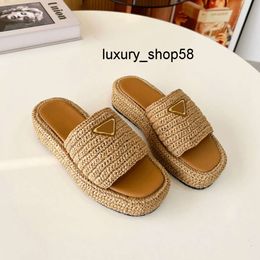 casual shoes Black Woman Natural Fabric Flatform Sandals Slippers Woven Platform Mule Shearling Flip Flops Chunky Furry Wool Slide Summer Beach Home Rubber Sole