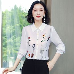 Retro Floral Fashion White Blouses Women Designer Office Ladies Runway Cute Shirts 2023 Autumn Winter Long Sleeve Lapel Classic Button Up Shirt Simple Fashion Tops