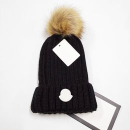 berretto da uomo cappelli a secchiello firmati nuove donne di moda signore caldo berretto invernale grande pelliccia sintetica pon pon cappello bobble all'aperto M-2