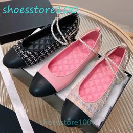 Luxury Dress shoes designer Ballet shoe Spring Autumn Pearl Gold Chain fashion new Flat boat shoe Lady Lazy dance Loafers Black women SHoes With box Leather sole