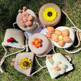 Backpacks Kids Casual Shoulder Bag Handmade Straw Weaved Cute Mini Flower Messenger Fashion Accessories Children 231007