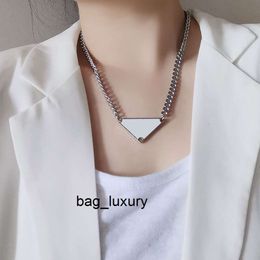 fashion luxury Designer Pendant Necklaces Ladies Necklace Wedding Jewelry S925 Sterling Silver Metal Triangle