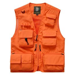 Fashion Vest Men Summer Mesh Men Vest Fishing Pography Mens Vests Plus Size M-4XL Waistcoat With Many Pockets236x