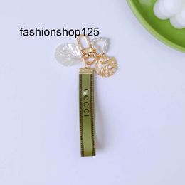 Jewelry Keychains & Lanyards Trendy Keychain Luxury Designer Keys Pendant Key Buckle Classic Letter Fabric Pearls Chain 4 Styles High Quality Keychains Ornaments