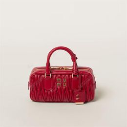 Miumu Bag Matelasse Fashion Designer Bags Mini Handbags Muimiu Bowling Bag Tote Bag Shoulder Bag Luxury Wallet Leather Banquet Tote Designer Bag Miumiuu Bag Cb4