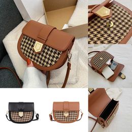 Lady Evening Bags Fashion Thousand Bird Checker Small Bag Women's Shoulder Trend Contrast Saddle Casual Versatile Crossbody Women 230828