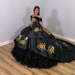 Mexican Black Sunflowers Quinceanera Dresses 2024 Princess Ball Gown Emboridery Birthday Dress Vestidos De Xv Anos 15 Charro Vestidos 16 Debutantes Masquerade