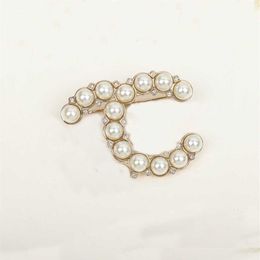 2022 Top quality charm brooch with diamond and nature shell beads for women wedding Jewellery gift have box stamp PS7416218R