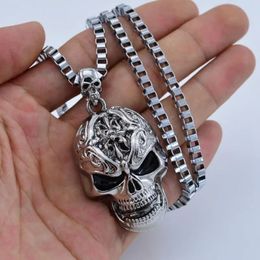 Chokers Retro Hip-hop Evil Skull Necklace Metal Skull Pendant Choker Gothic Skull Chain Skeleton Trendy Man Women Punk Jewellery 231009