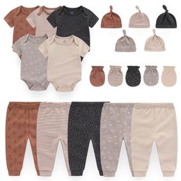 Clothing Sets 100 Cotton Bodysuits Pants Gloves Hats Born Baby Girl Clothes Unisex Print Boy Solid Colour Cartoon Bebes 231007