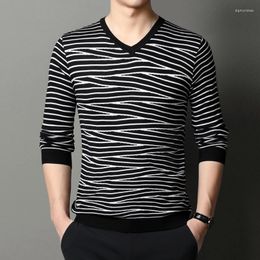 Men's Sweaters Style Men Autumn Keep Warm Slim Fit V-neck Striped Knit Shirts/Male High Quality Tight Set Head Man Clothing M-3X