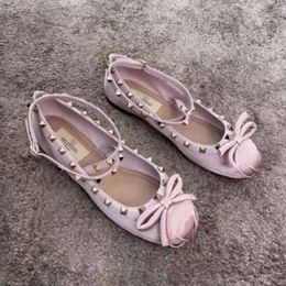 Valentine shoe Designer shoes Valention heels Satin ballerinas with toneontone studs Round bow ballet shoes female rivet shoes fairy flat womens shoes outside